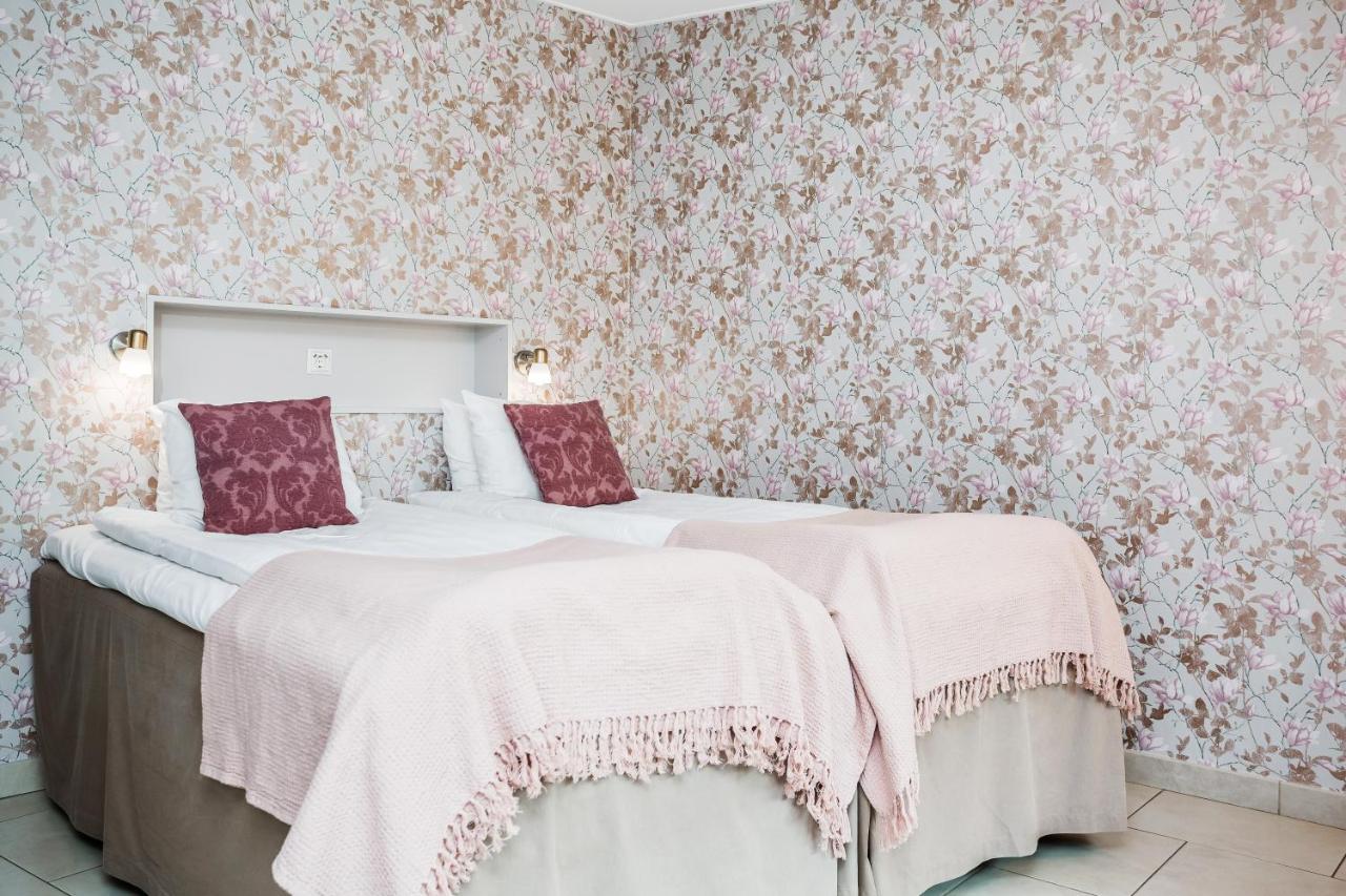 Hotell Och Restaurang Hovs Hallar 巴斯塔德 外观 照片
