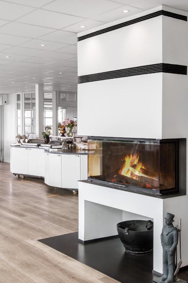 Hotell Och Restaurang Hovs Hallar 巴斯塔德 外观 照片